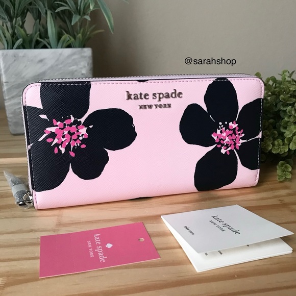 kate spade Handbags - ♠️Kate spade wallet